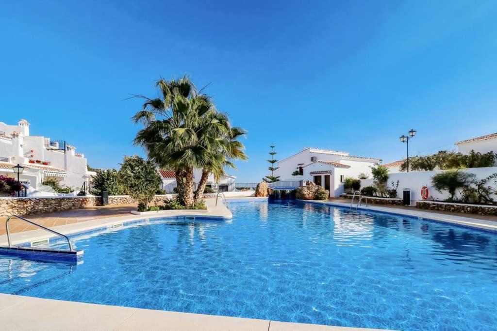 Capistrano Village, 1 Bedroom + Free Wi-Fi Nerja Extérieur photo
