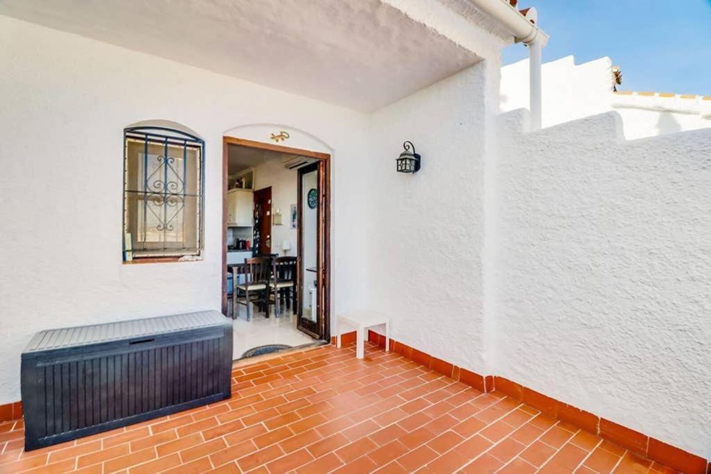 Capistrano Village, 1 Bedroom + Free Wi-Fi Nerja Extérieur photo