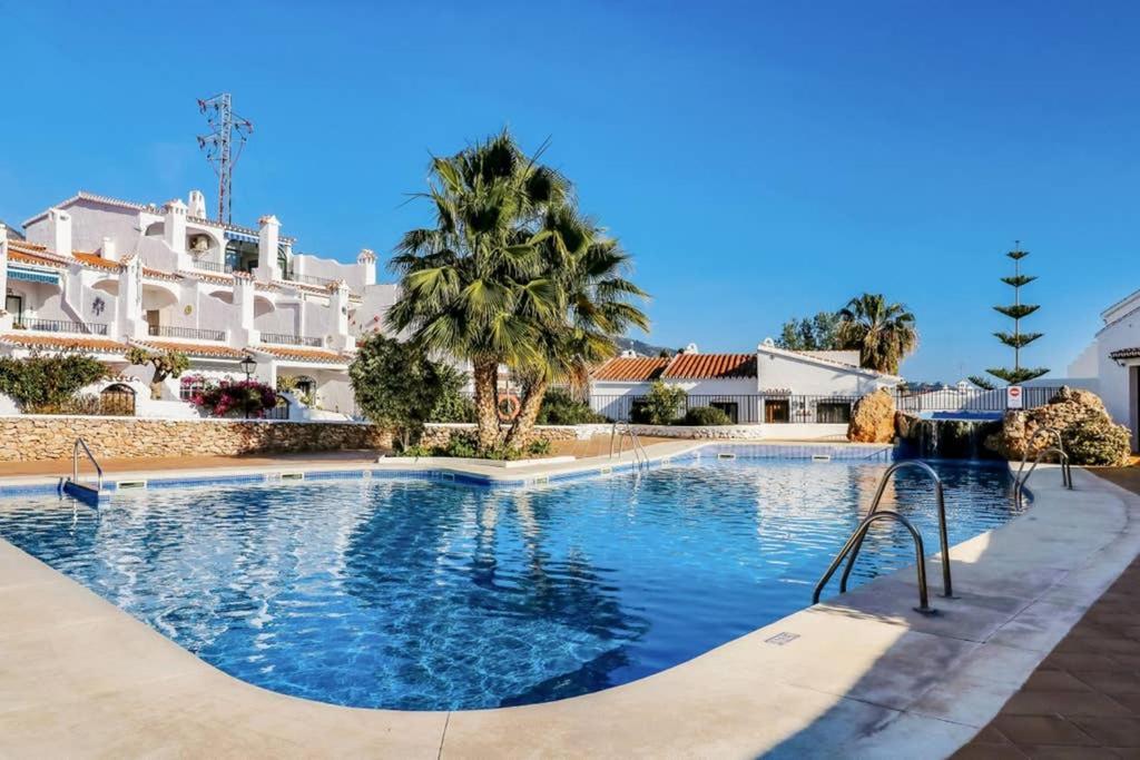 Capistrano Village, 1 Bedroom + Free Wi-Fi Nerja Extérieur photo