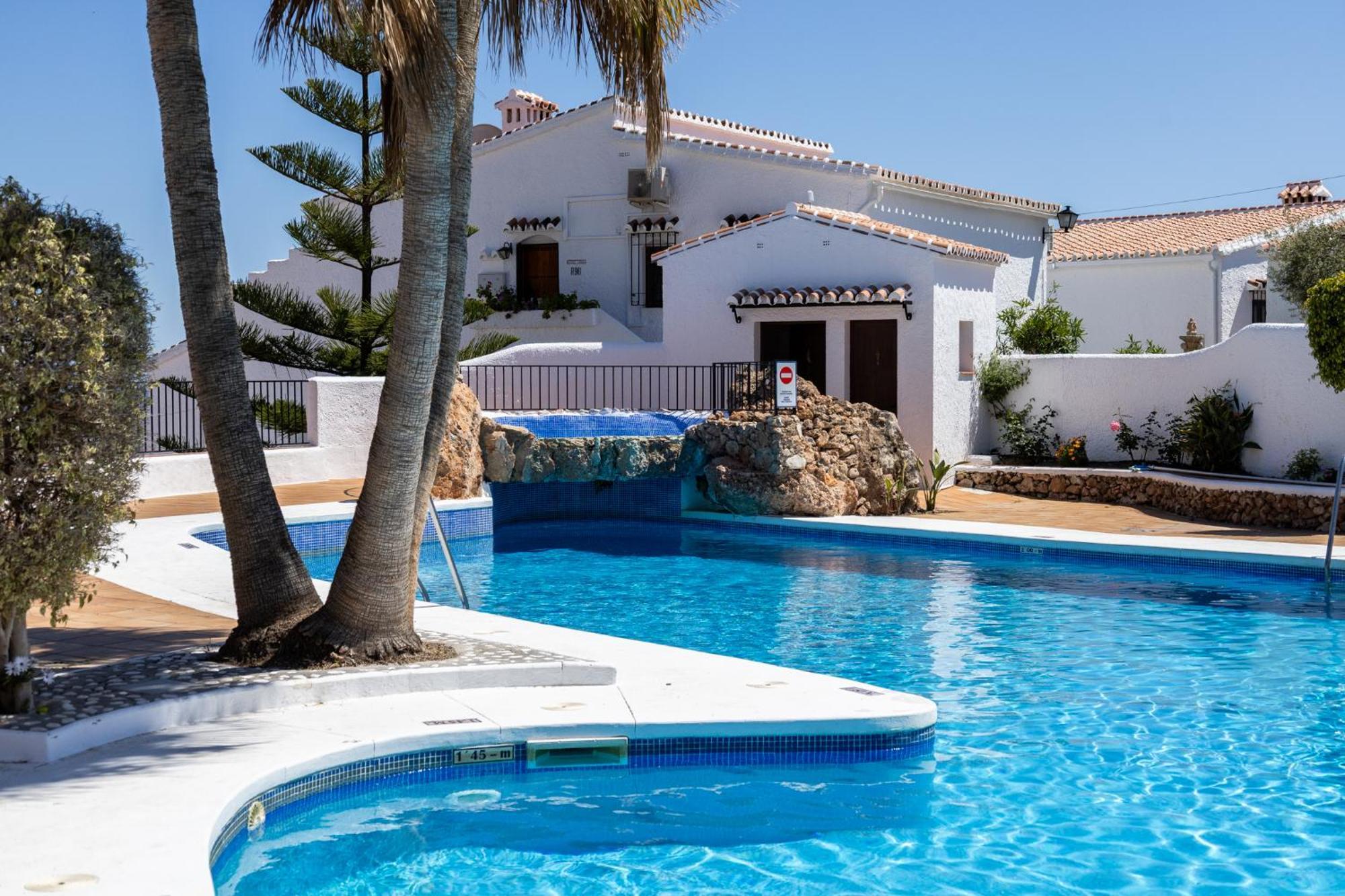 Capistrano Village, 1 Bedroom + Free Wi-Fi Nerja Extérieur photo