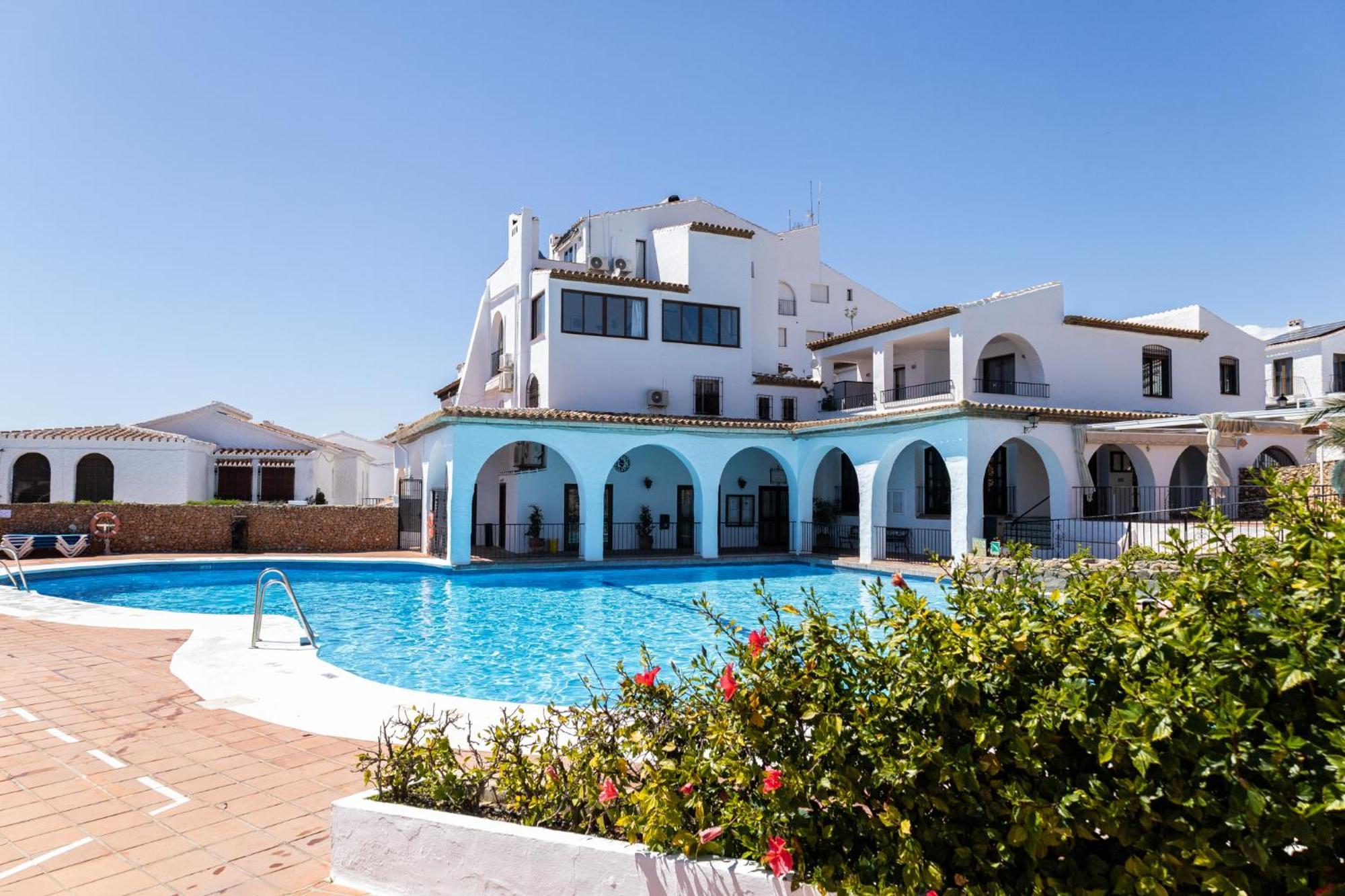 Capistrano Village, 1 Bedroom + Free Wi-Fi Nerja Extérieur photo