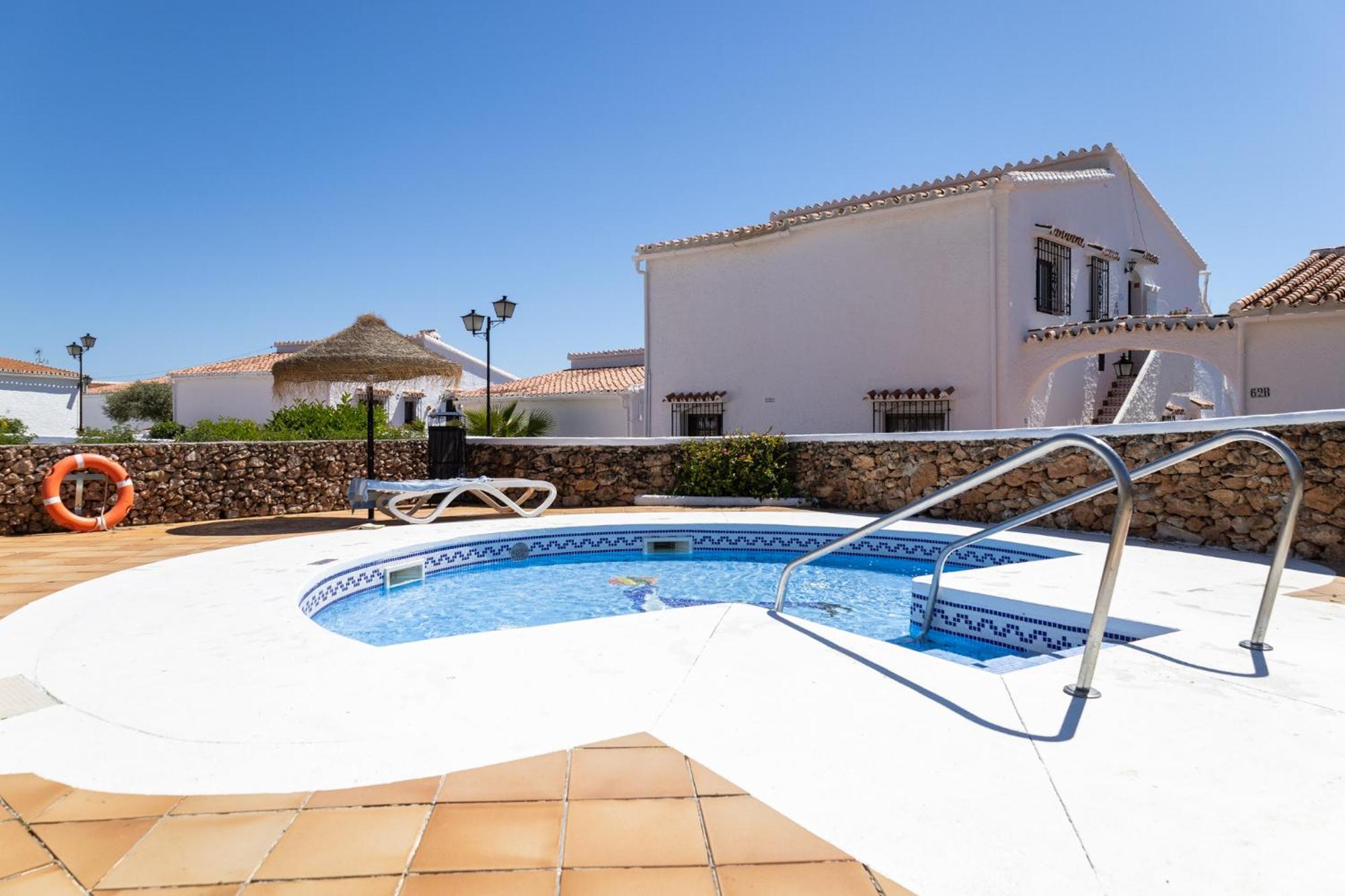 Capistrano Village, 1 Bedroom + Free Wi-Fi Nerja Extérieur photo